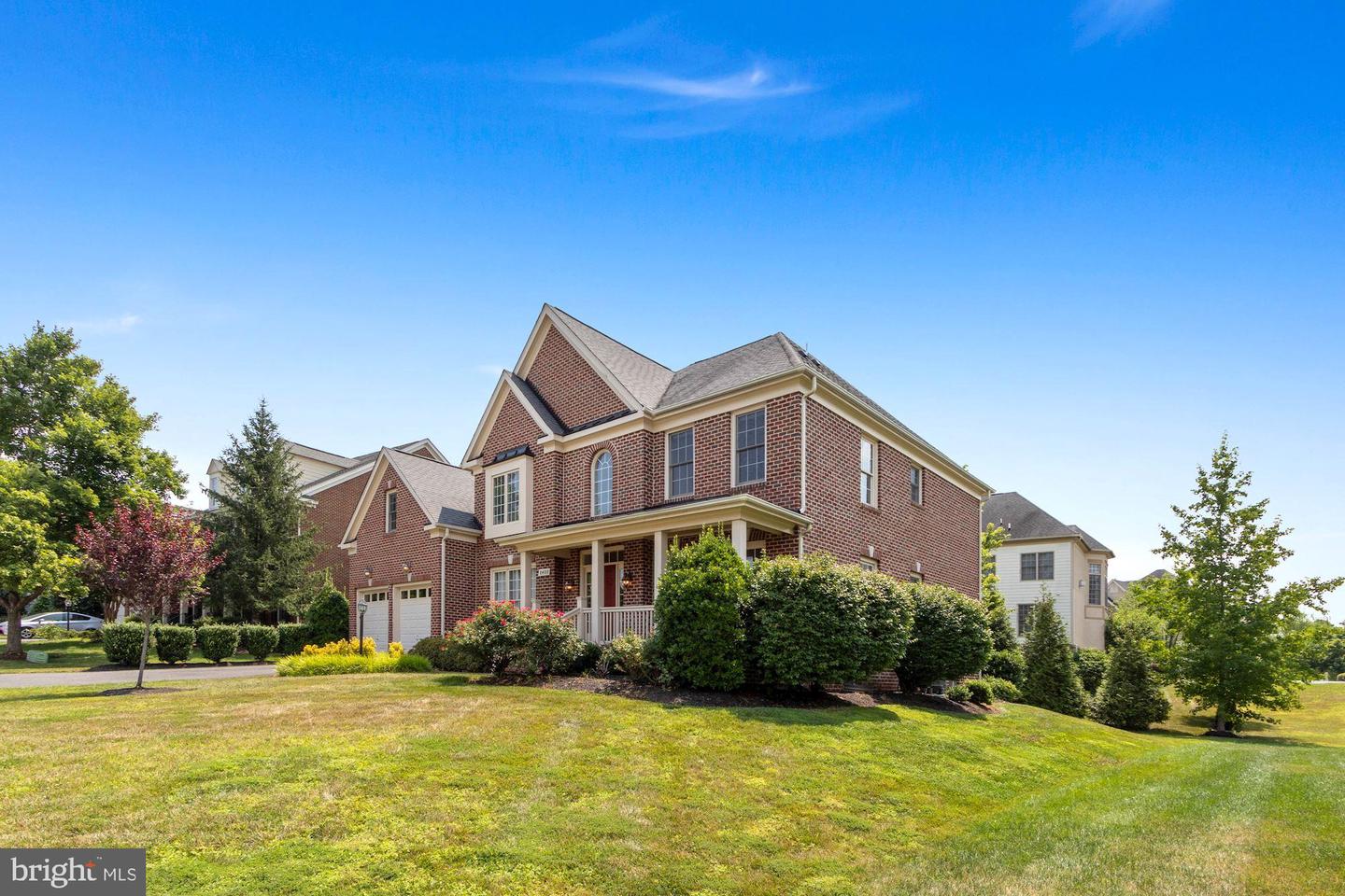 8409 Link Hills LOOP