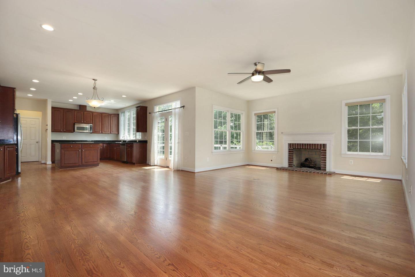 8409 Link Hills LOOP