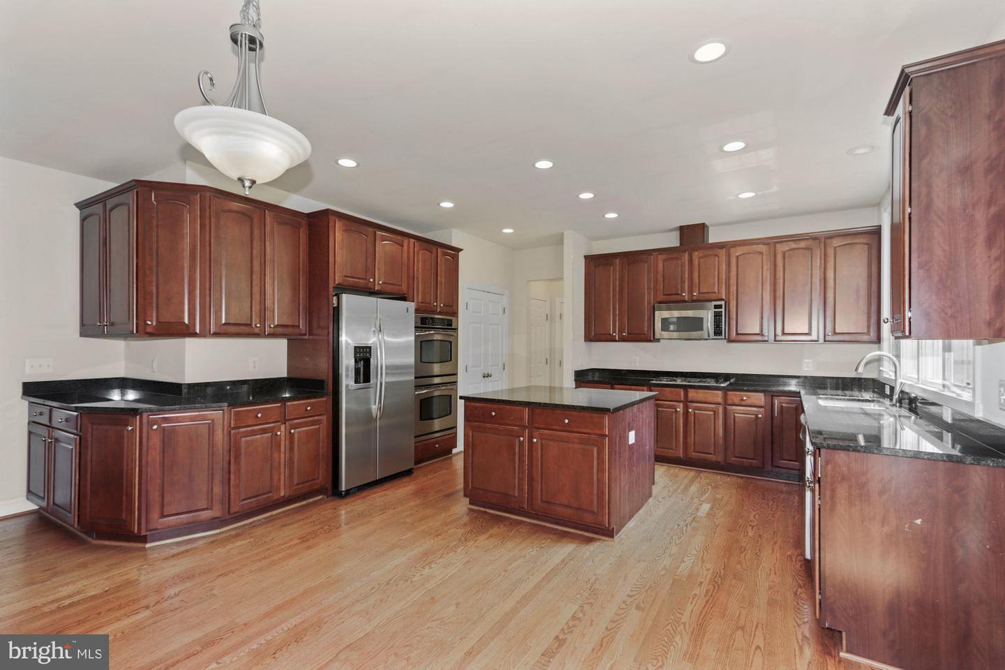 8409 Link Hills LOOP