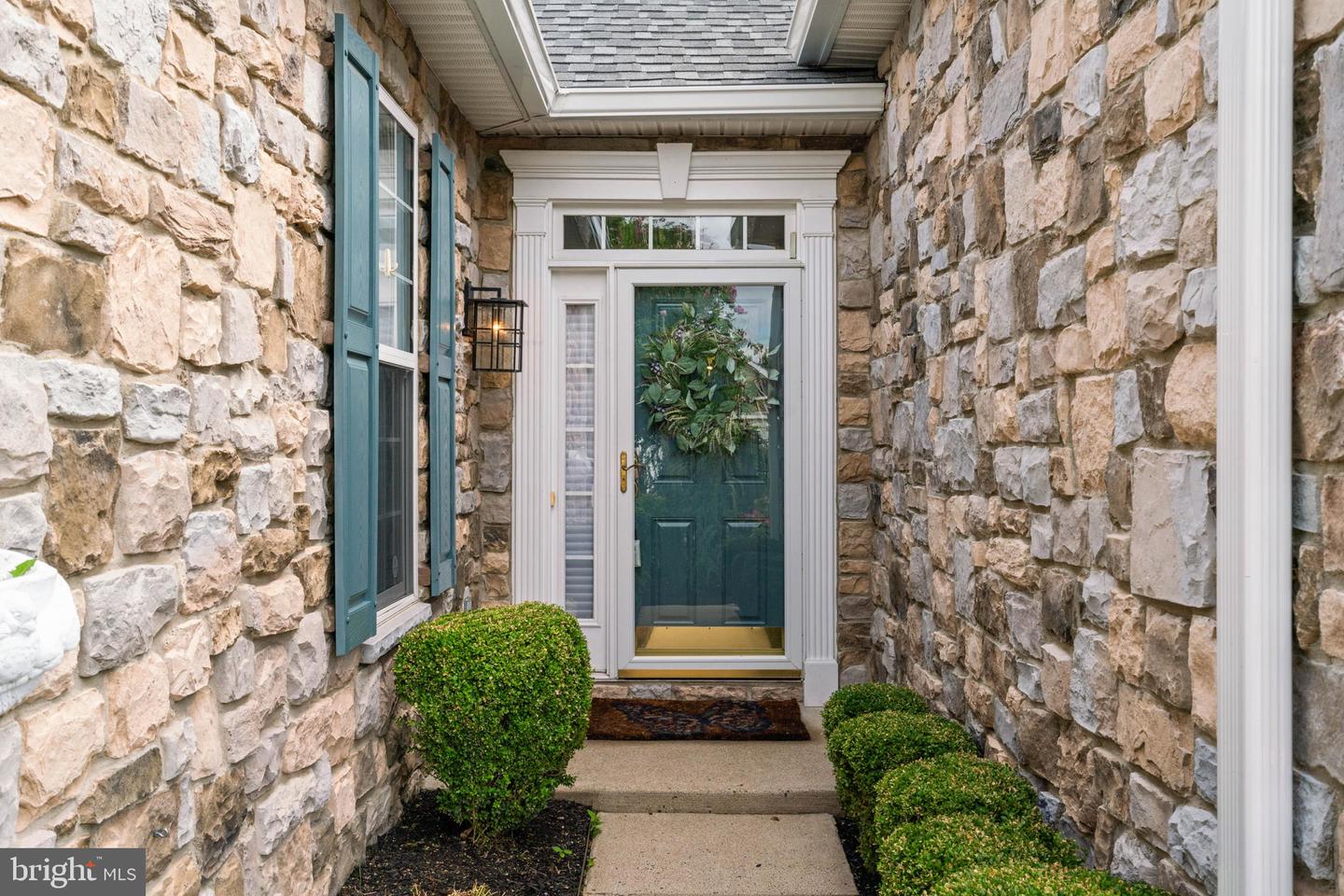 3940 Solstice LANE