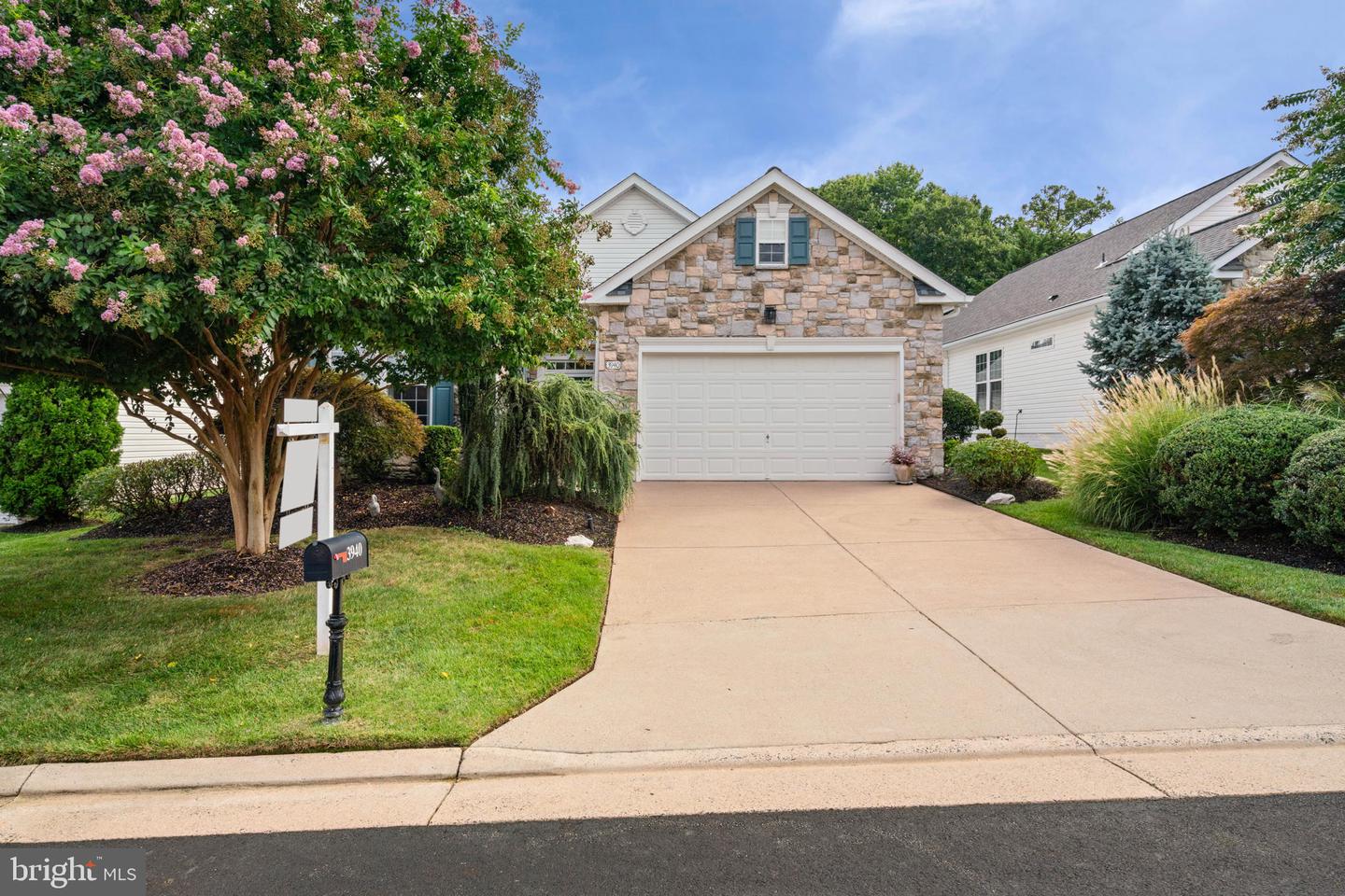3940 Solstice LANE