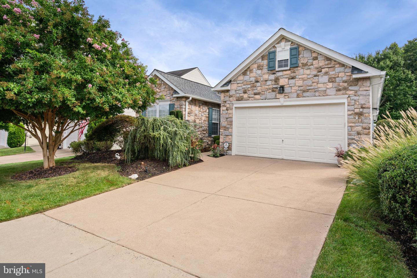 3940 Solstice LANE