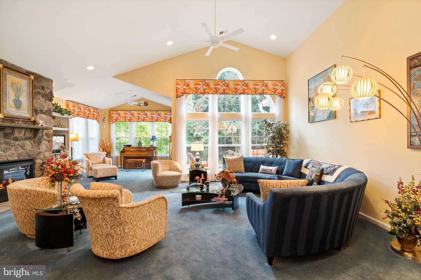 3940 Solstice LANE