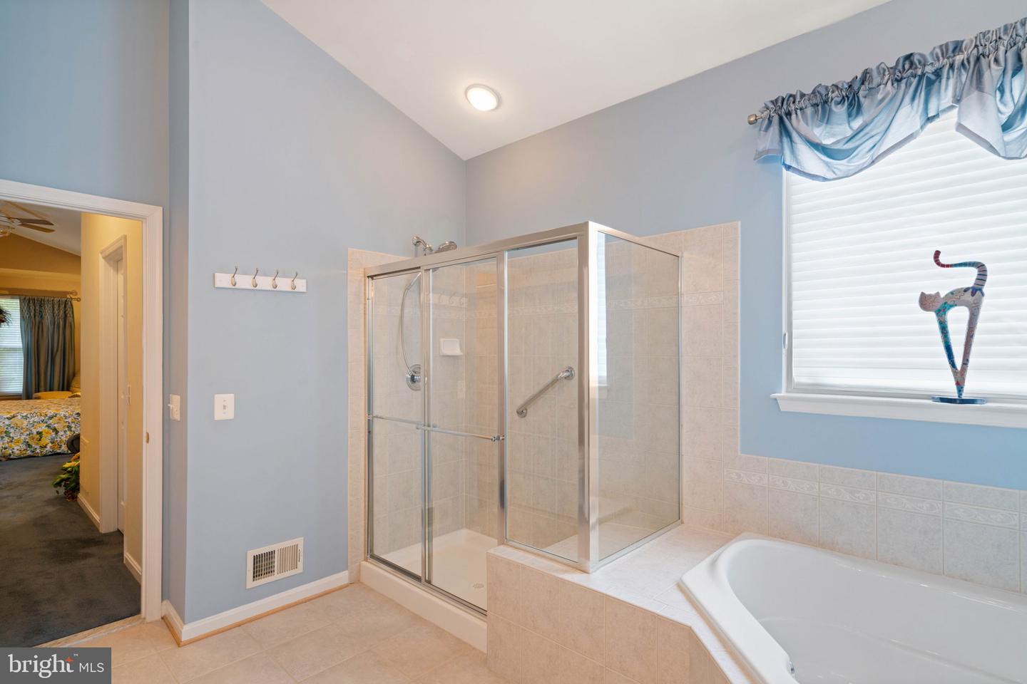 3940 Solstice LANE