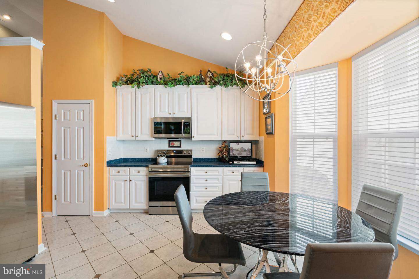 3940 Solstice LANE
