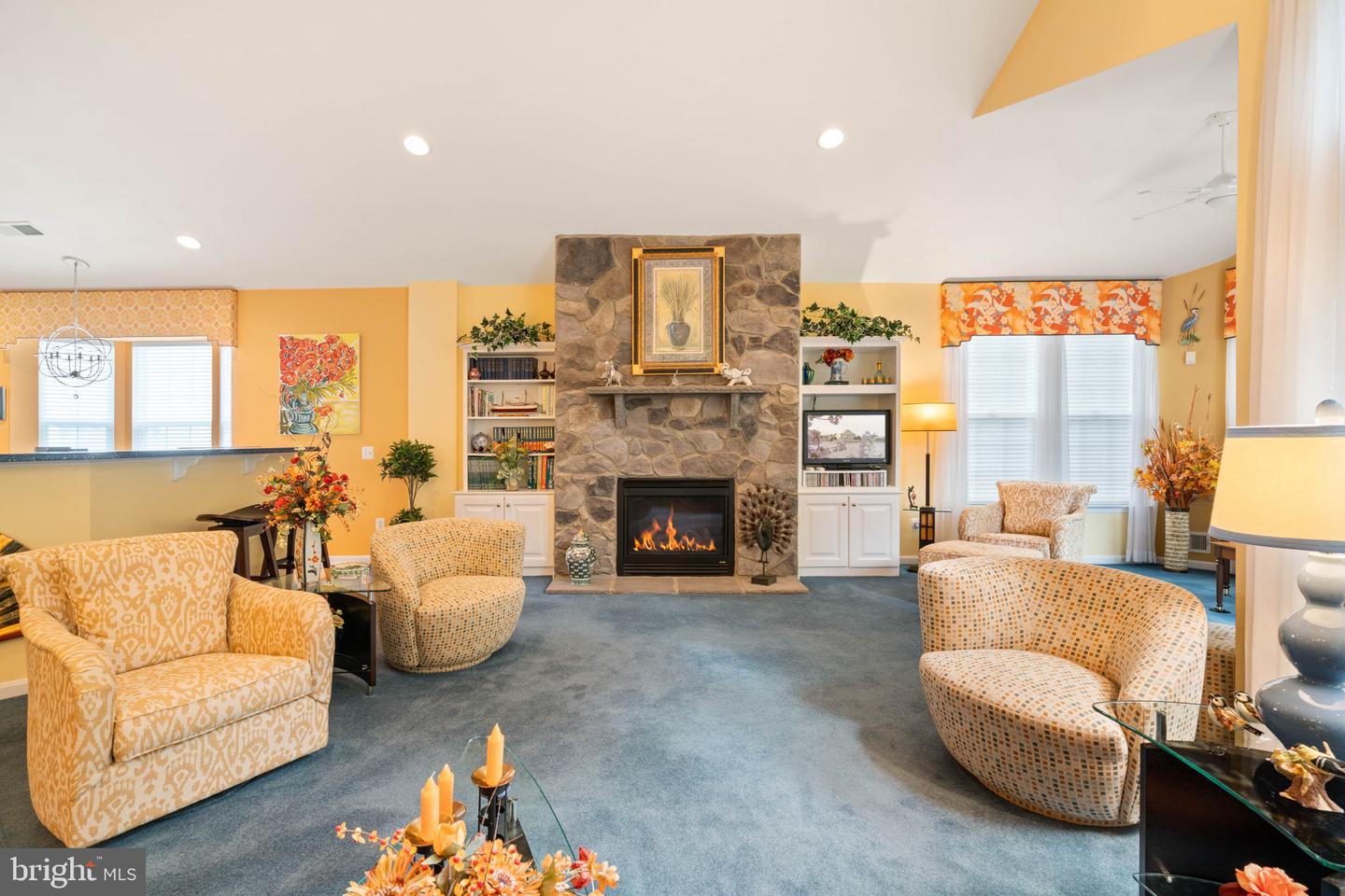 3940 Solstice LANE