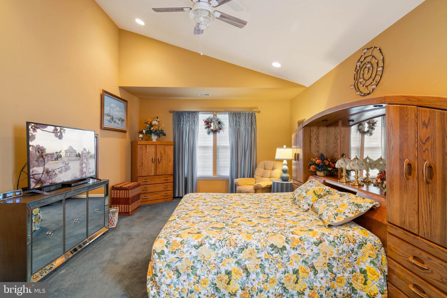 3940 Solstice LANE