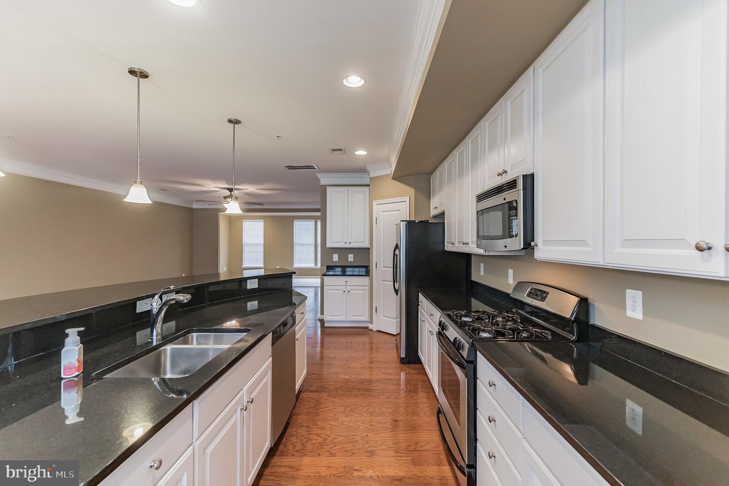 7969 Crescent Park DRIVE