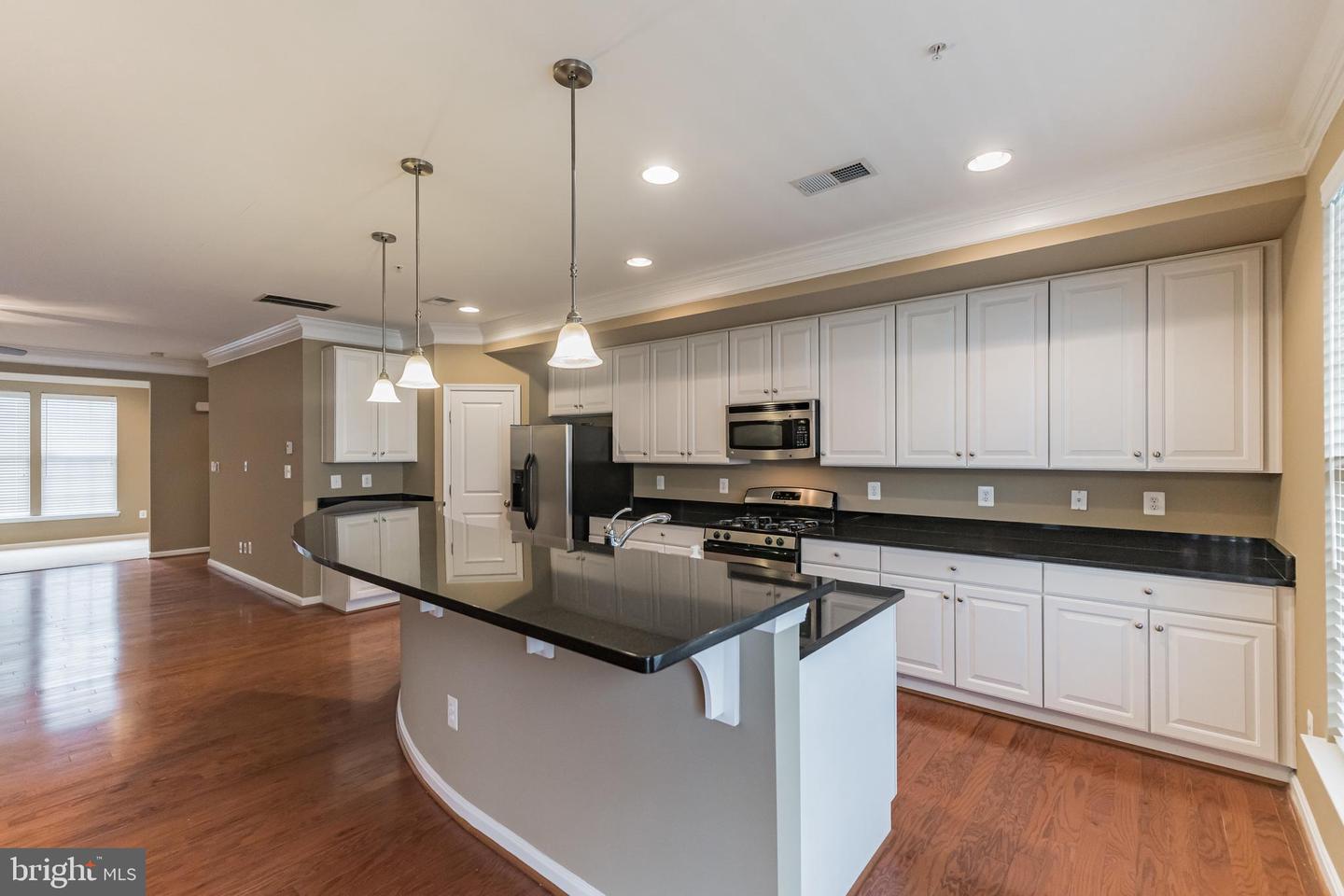 7969 Crescent Park DRIVE