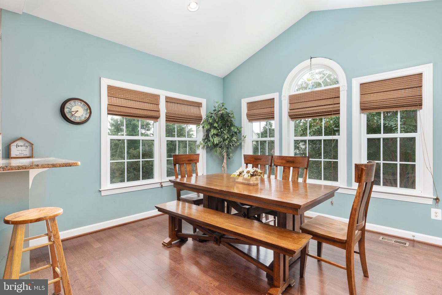 8802 Comfort COURT