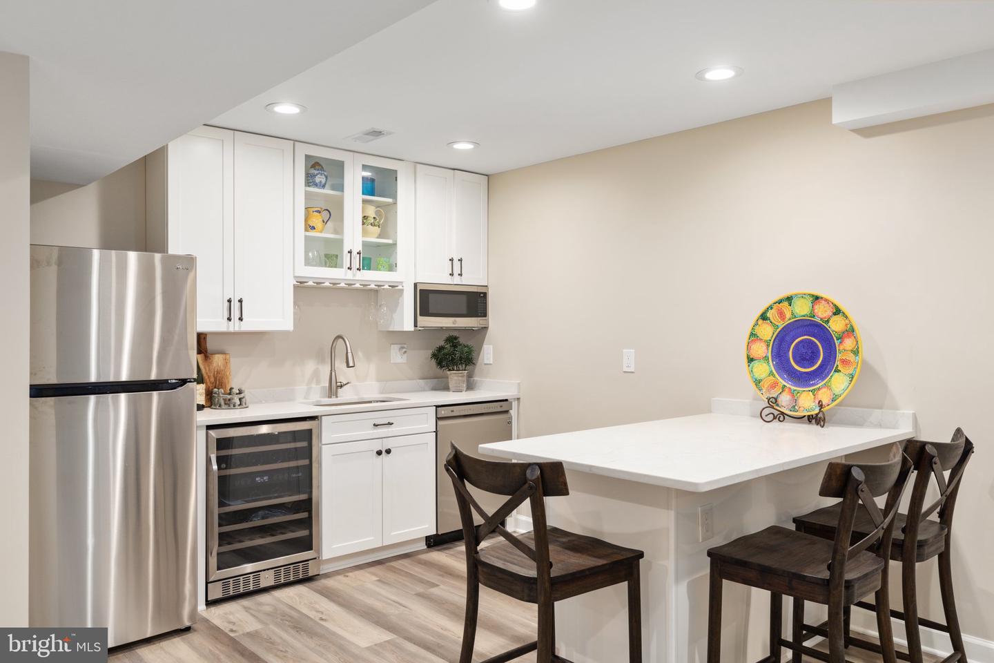 8802 Comfort COURT