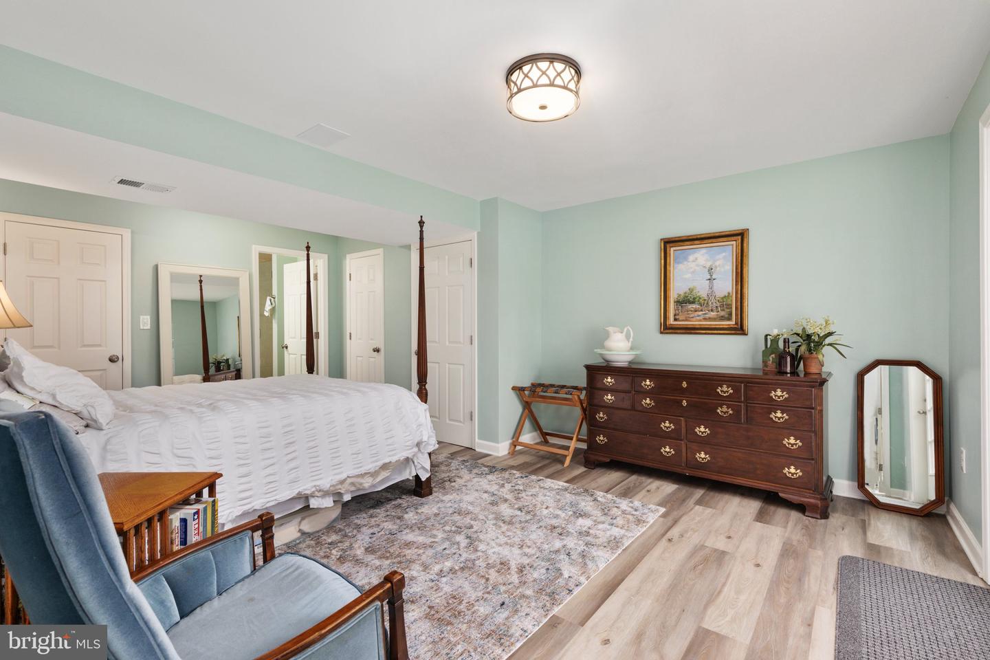 8802 Comfort COURT