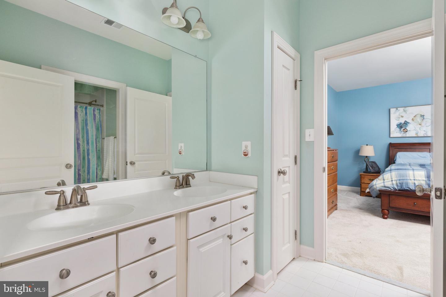 8802 Comfort COURT