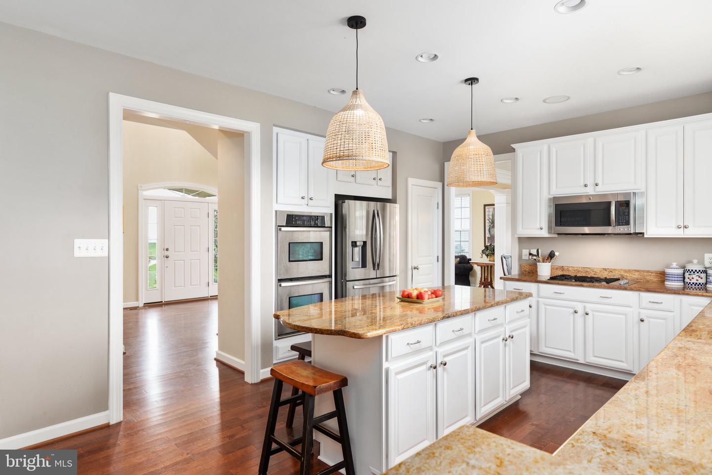8802 Comfort COURT