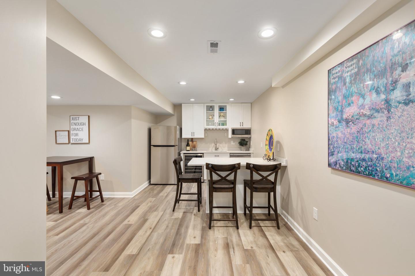 8802 Comfort COURT