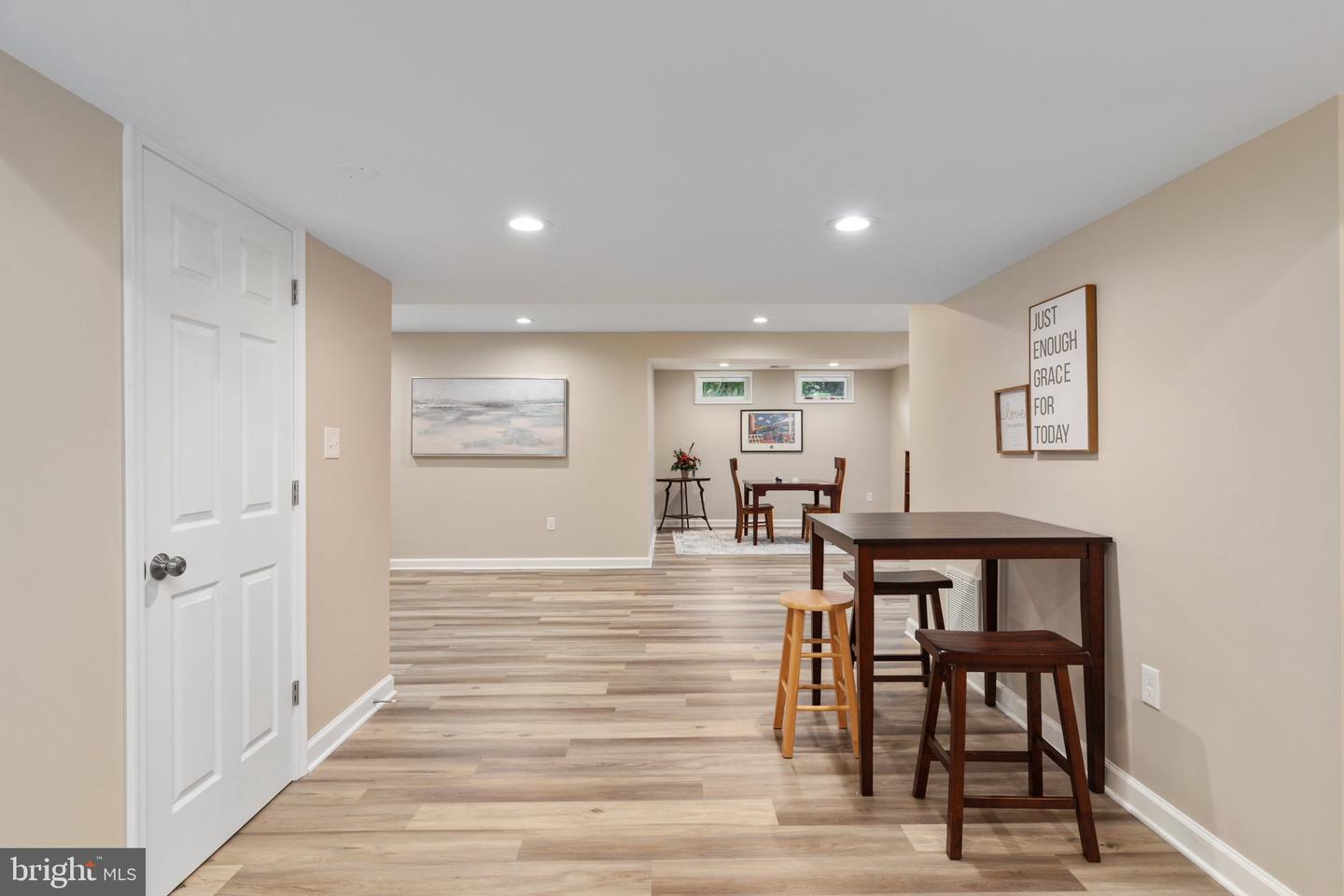 8802 Comfort COURT