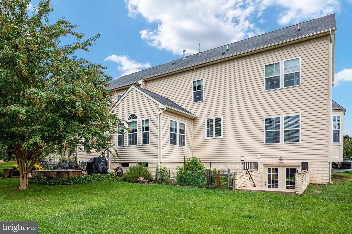 8802 Comfort COURT