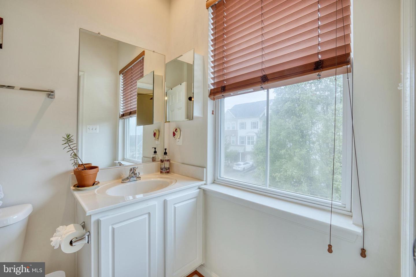 16763 Shingle Oak DRIVE