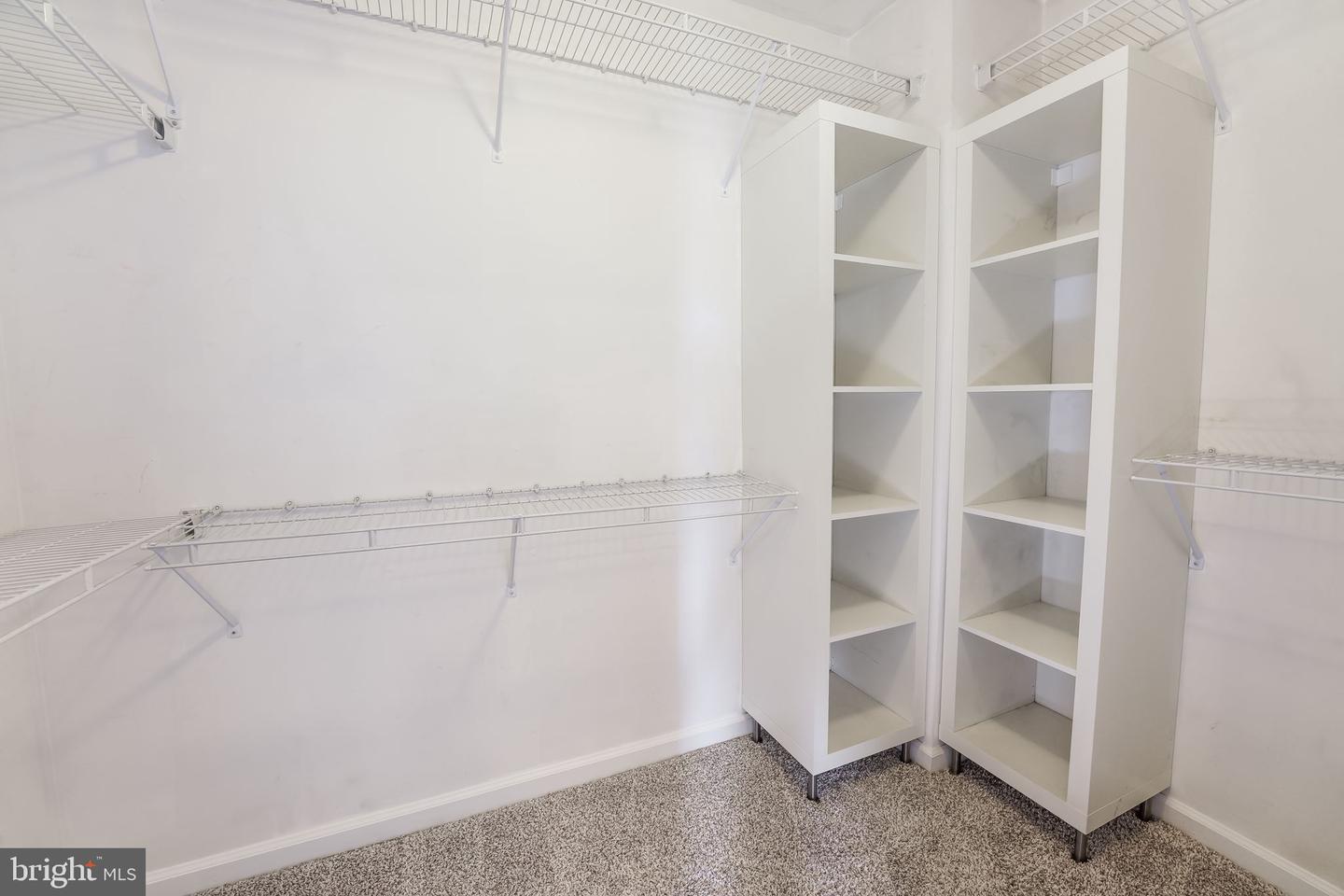 17375 Kildare LANE