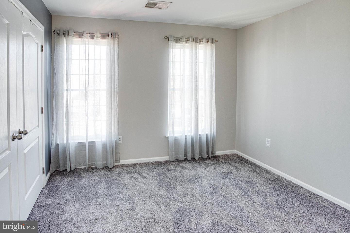 5122 Higgins DRIVE