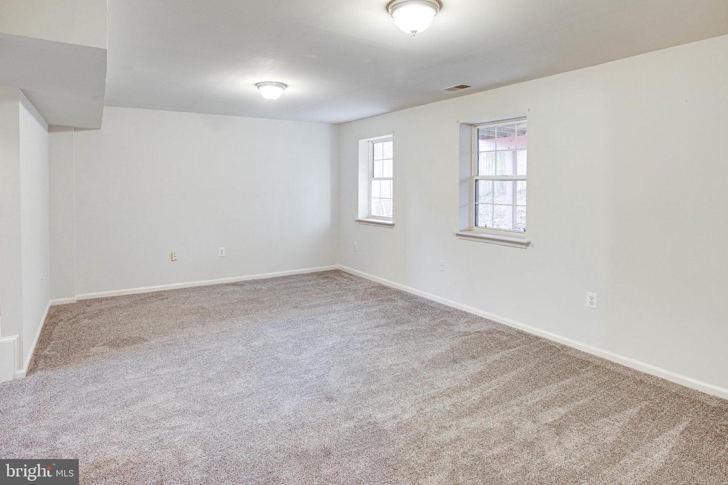 5122 Higgins DRIVE