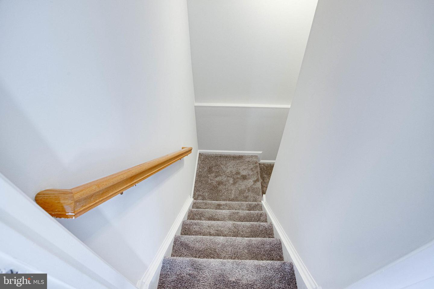 5122 Higgins DRIVE