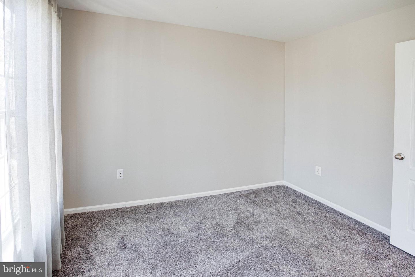 5122 Higgins DRIVE