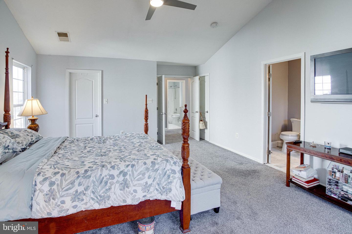 5122 Higgins DRIVE
