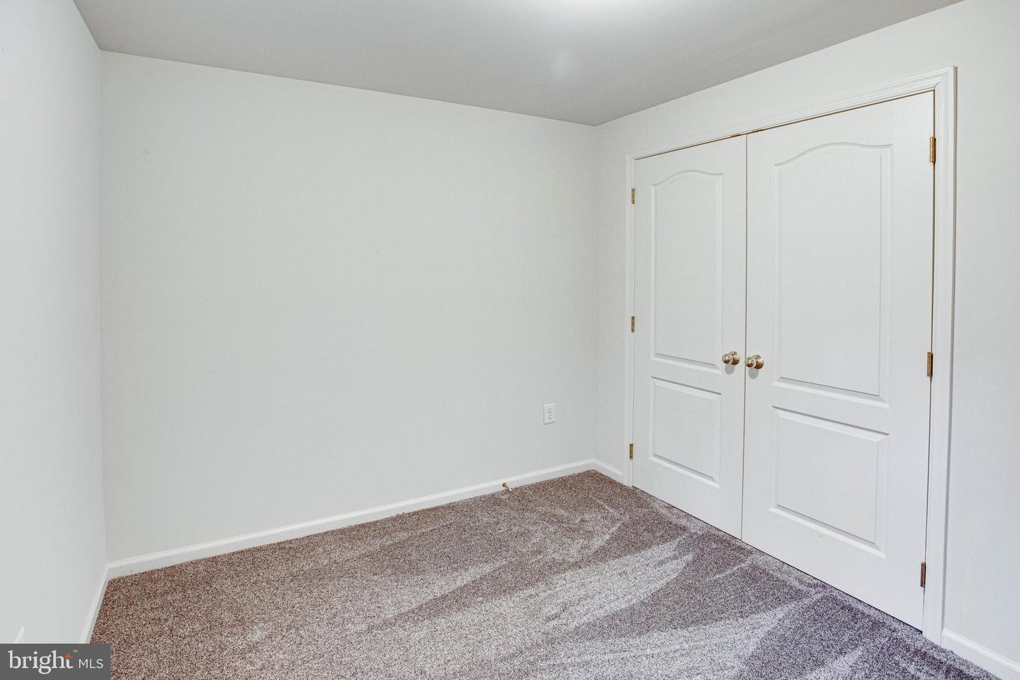 5122 Higgins DRIVE