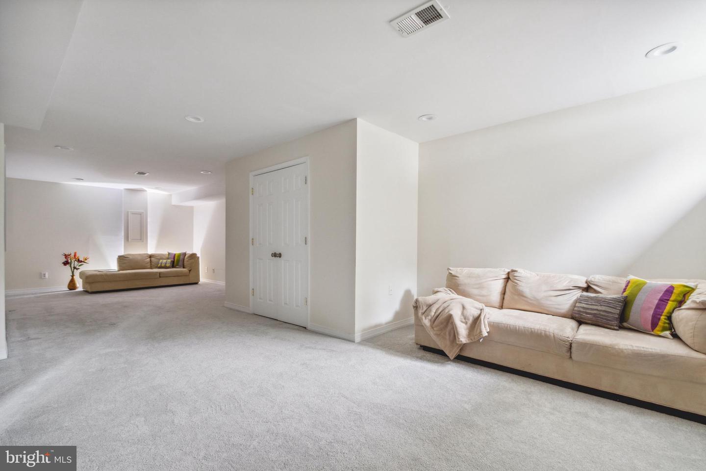 3380 Mystic COURT