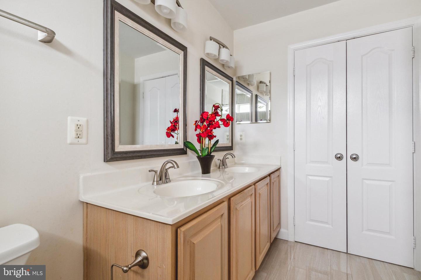 3380 Mystic COURT
