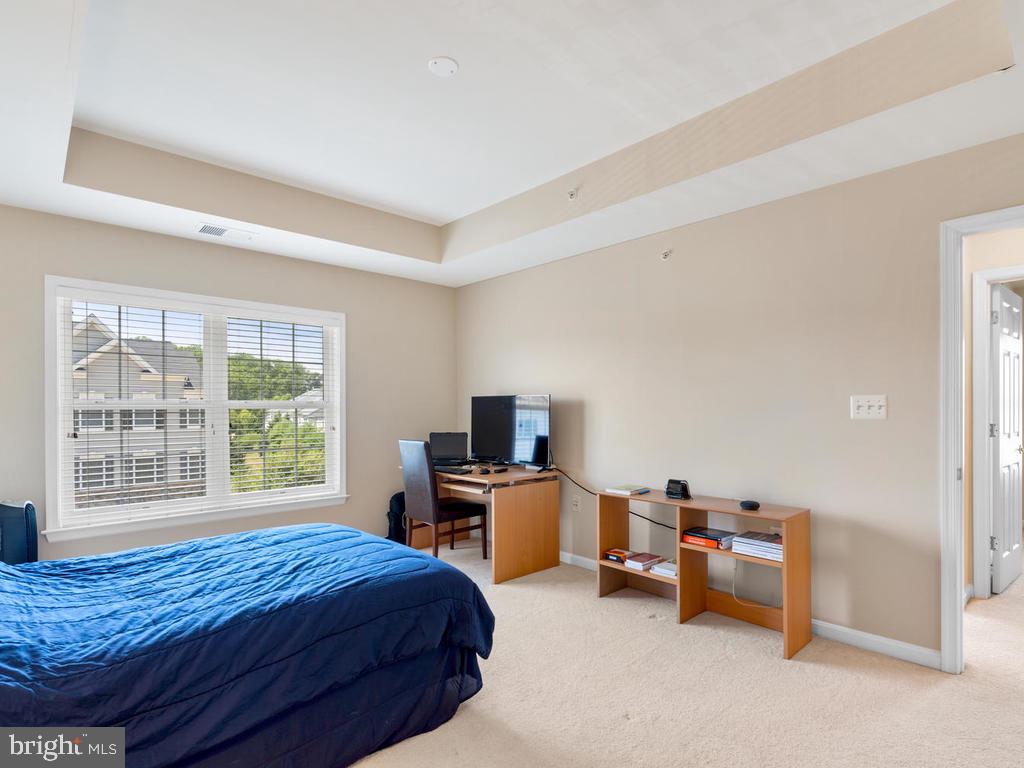 2825 Chinkapin Oak LANE Unit: 225