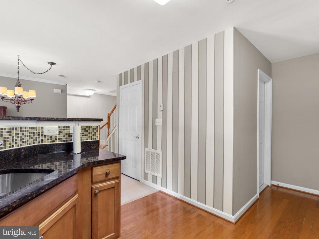 2825 Chinkapin Oak LANE Unit: 225