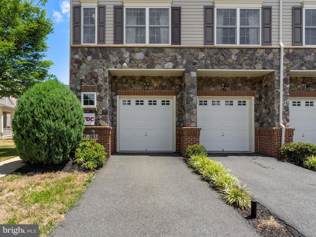 2825 Chinkapin Oak LANE Unit: 225