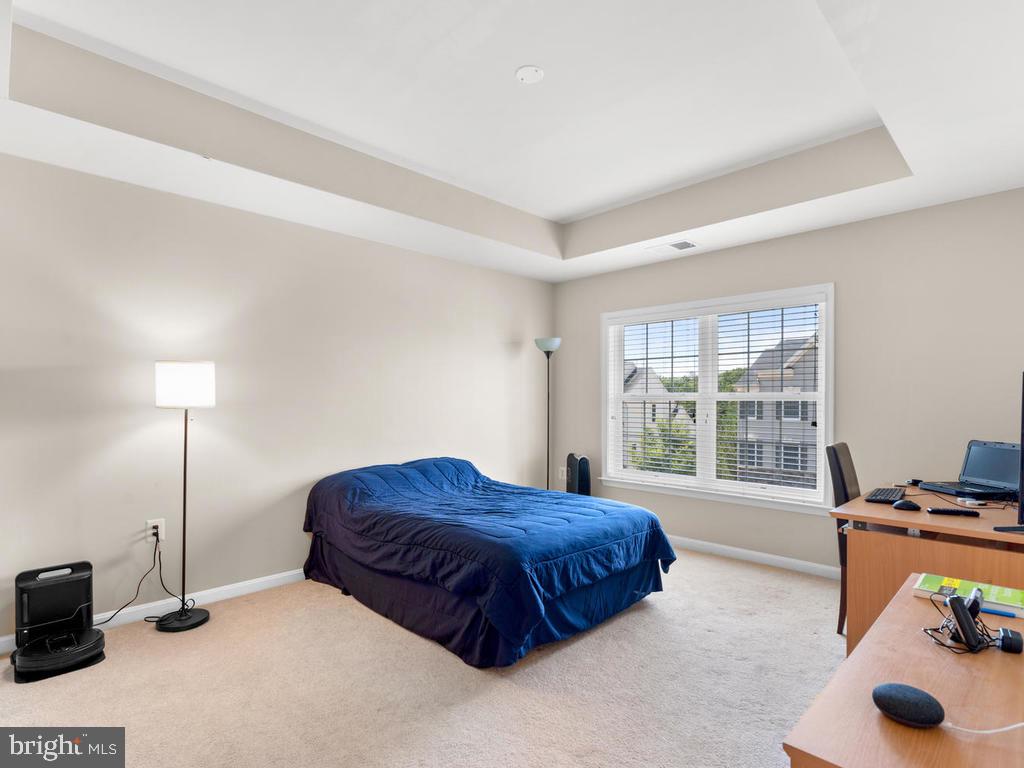 2825 Chinkapin Oak LANE Unit: 225