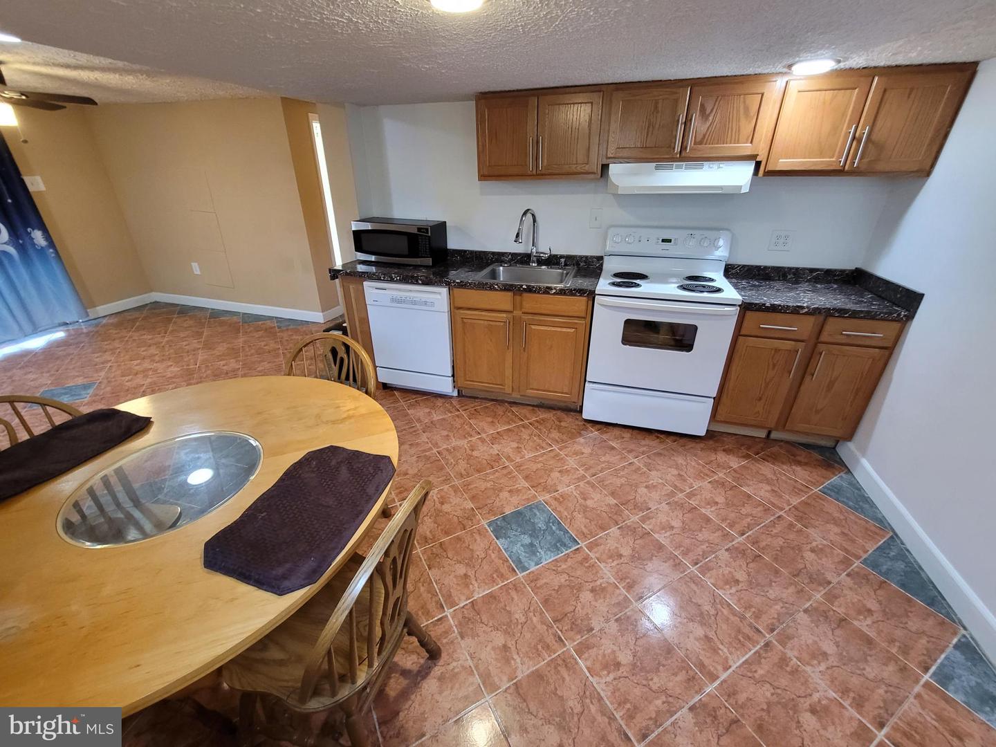 13931 Mathews DRIVE