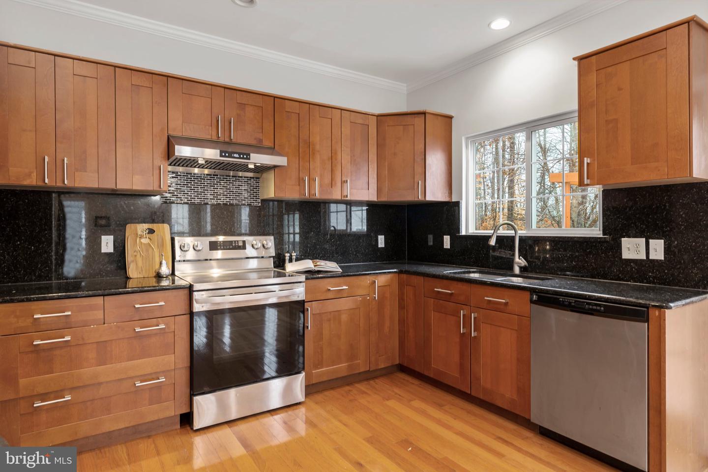 5560 Hobsons Choice LOOP