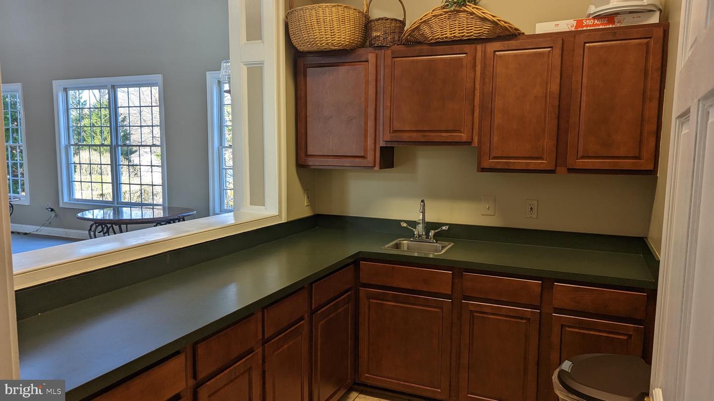 5560 Hobsons Choice LOOP