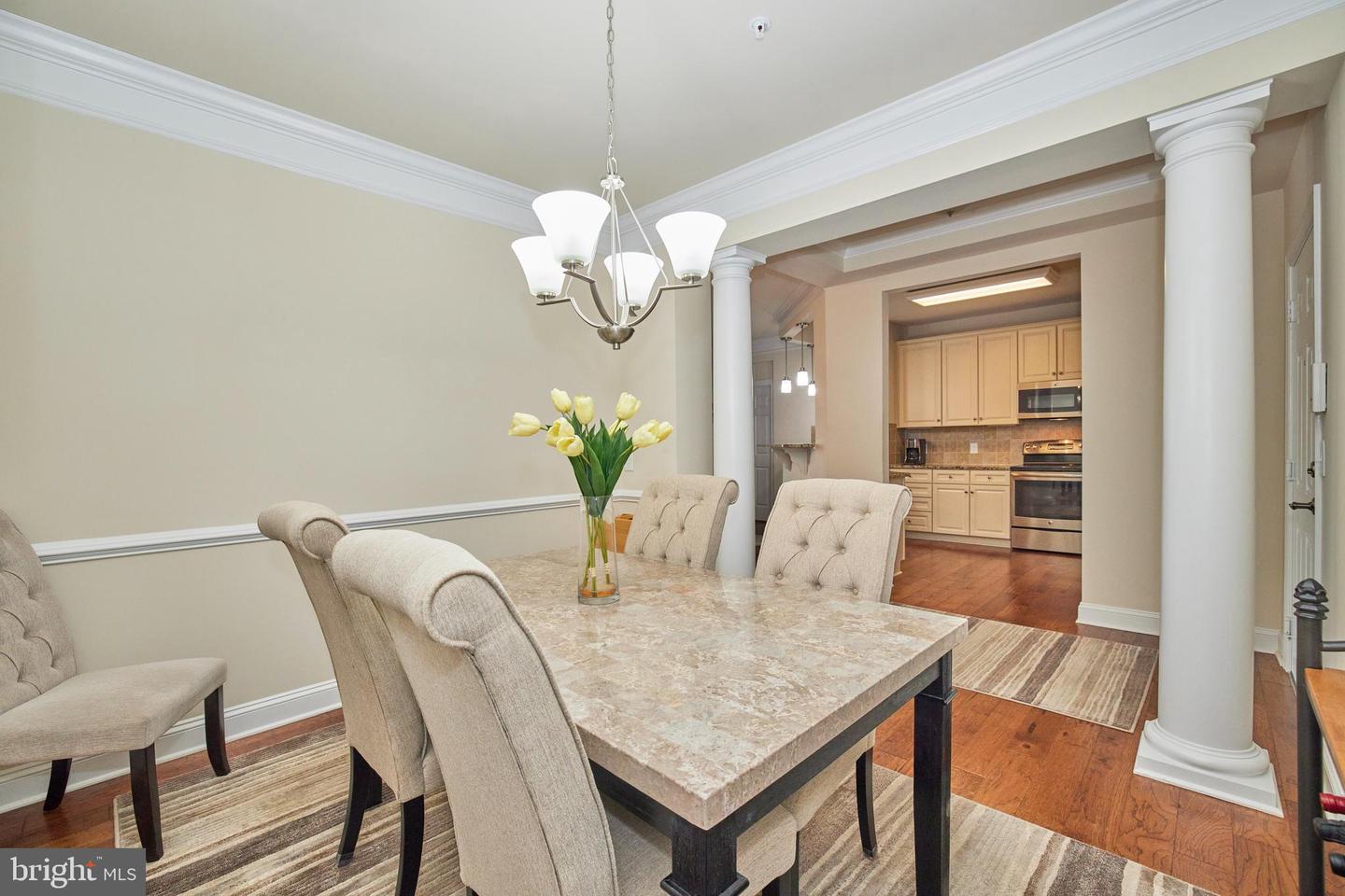 15211 Royal Crest DRIVE Unit: 103