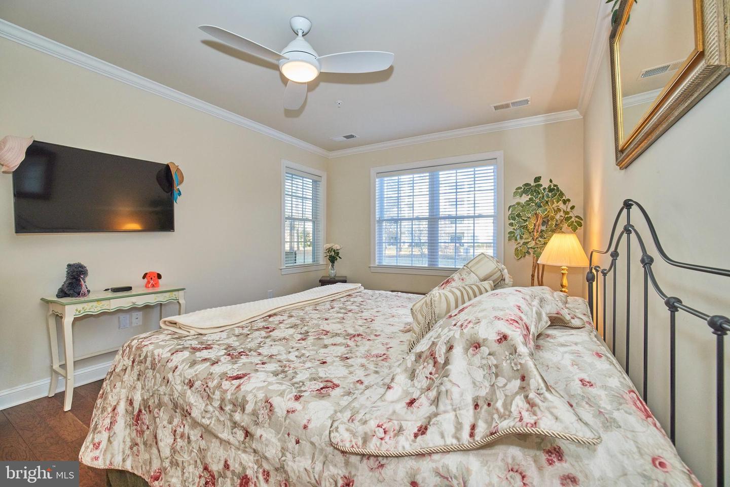 15211 Royal Crest DRIVE Unit: 103
