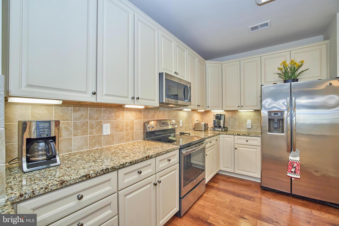 15211 Royal Crest DRIVE Unit: 103