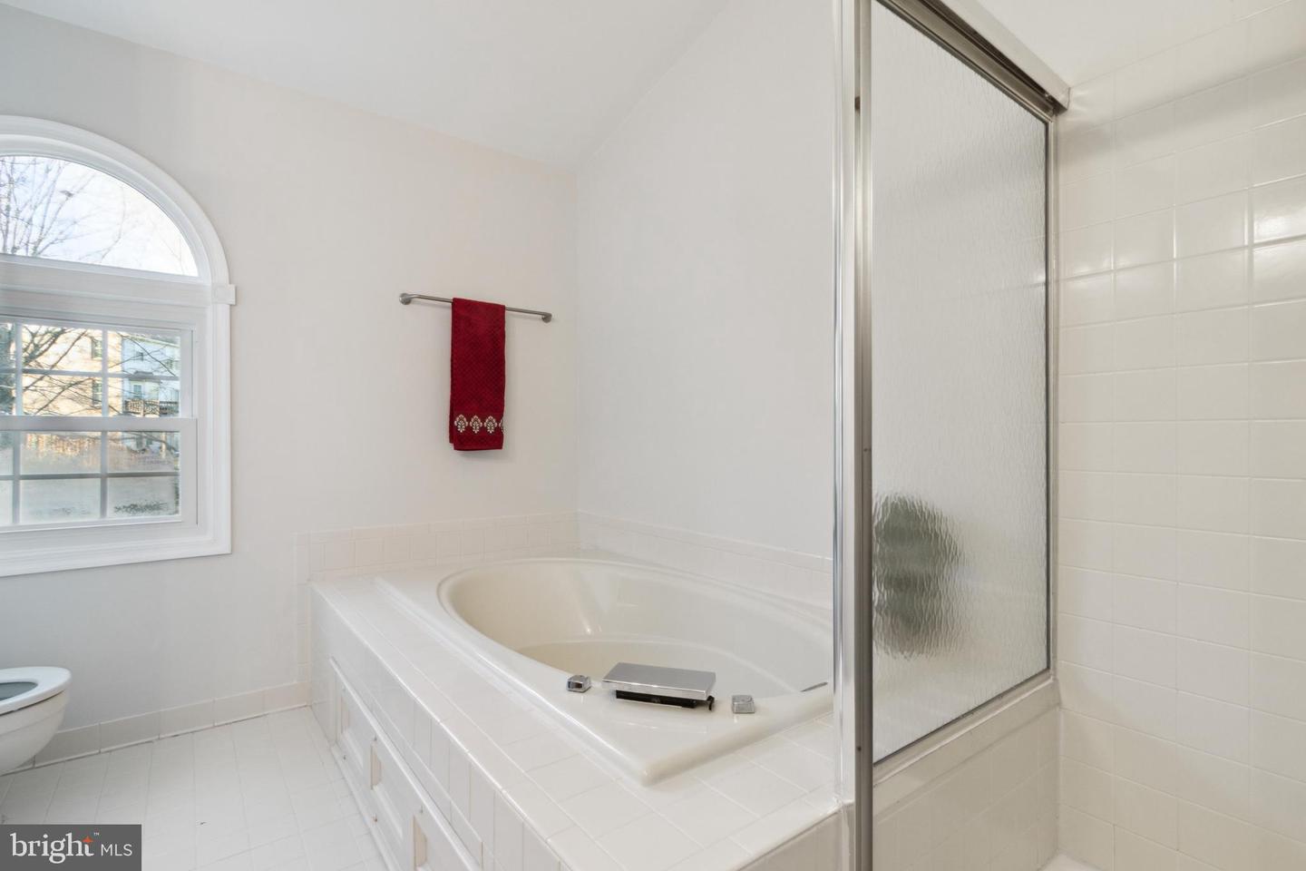 12179 Abbey Glen COURT