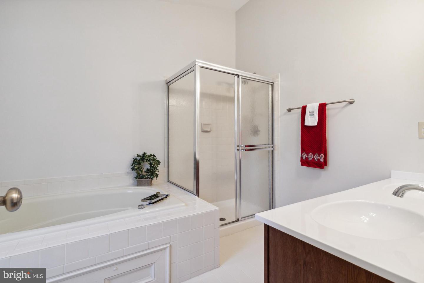 12179 Abbey Glen COURT