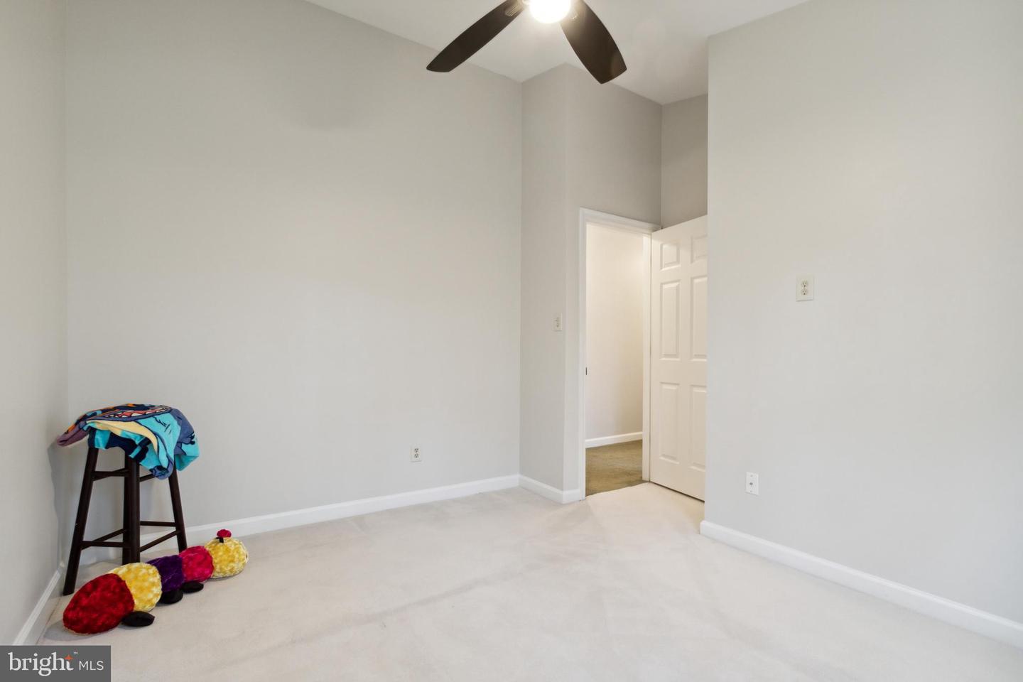 12179 Abbey Glen COURT