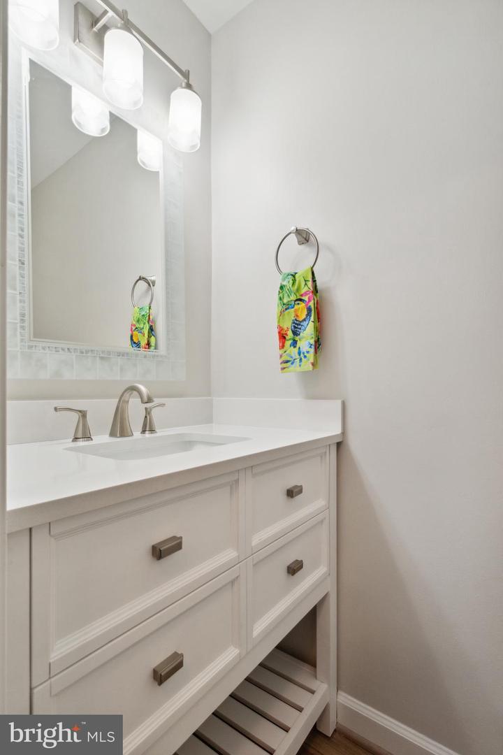 12179 Abbey Glen COURT