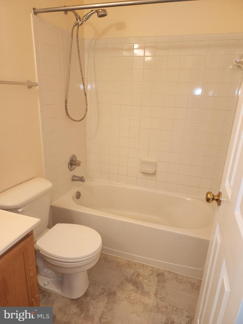 12102 Wallower WAY