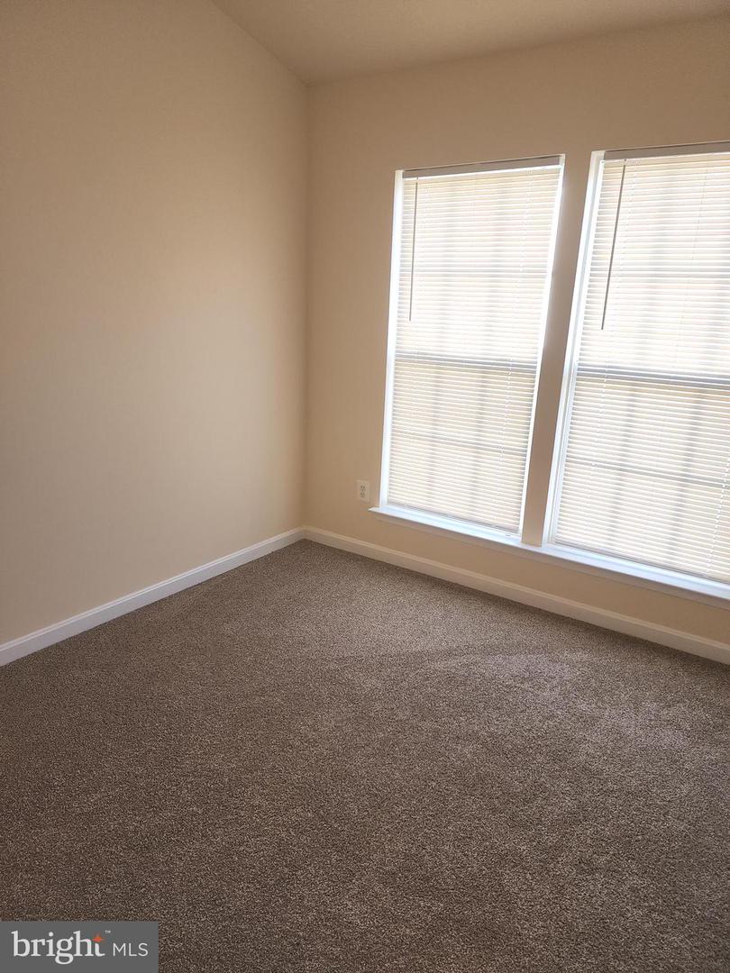 12102 Wallower WAY