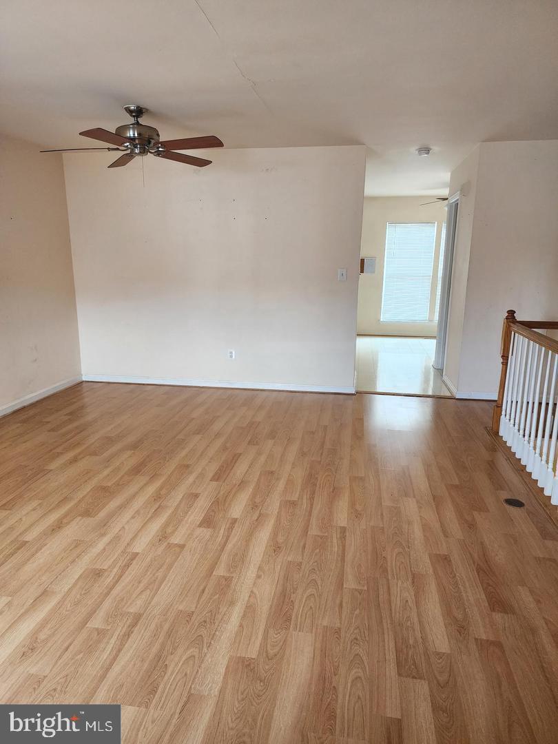 12102 Wallower WAY