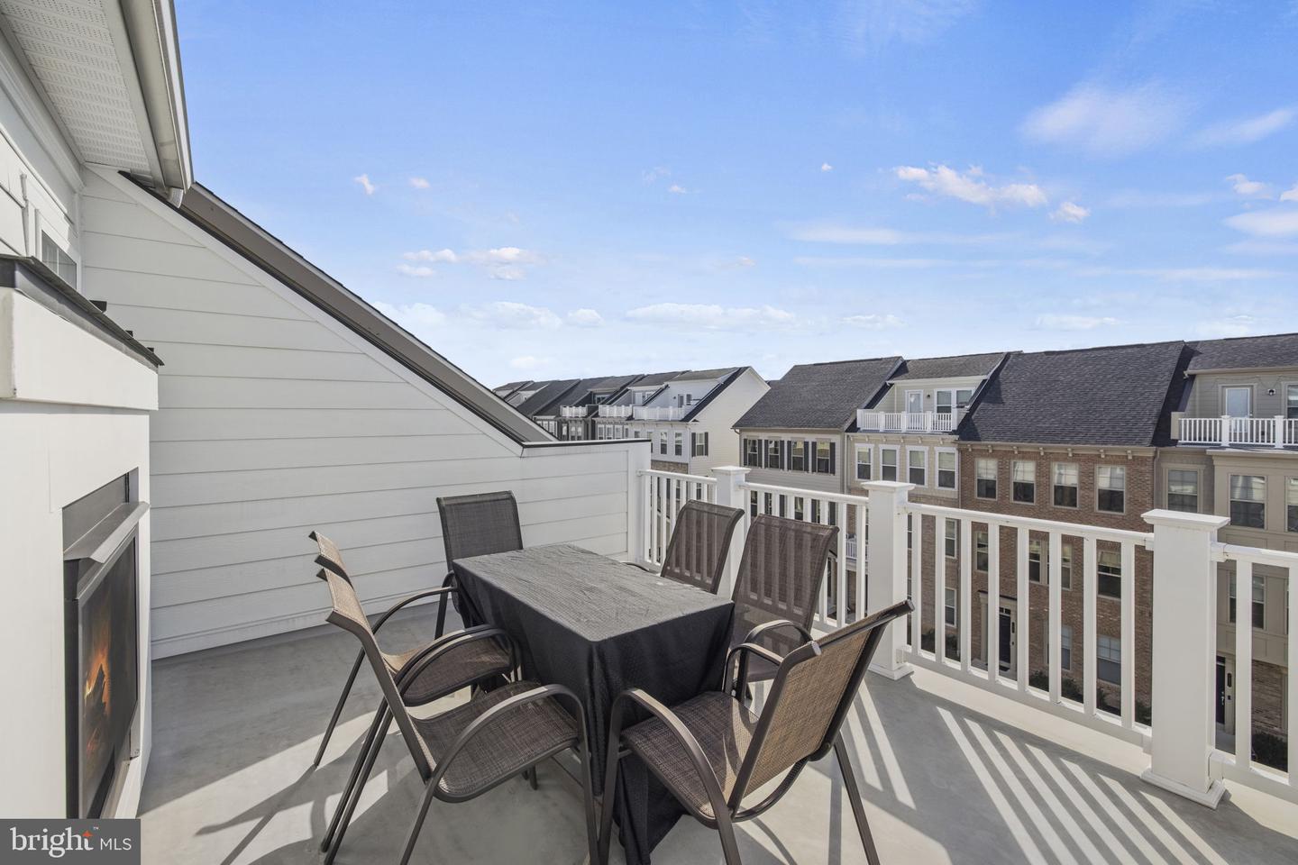 1950 Greenbriar Hall ROAD