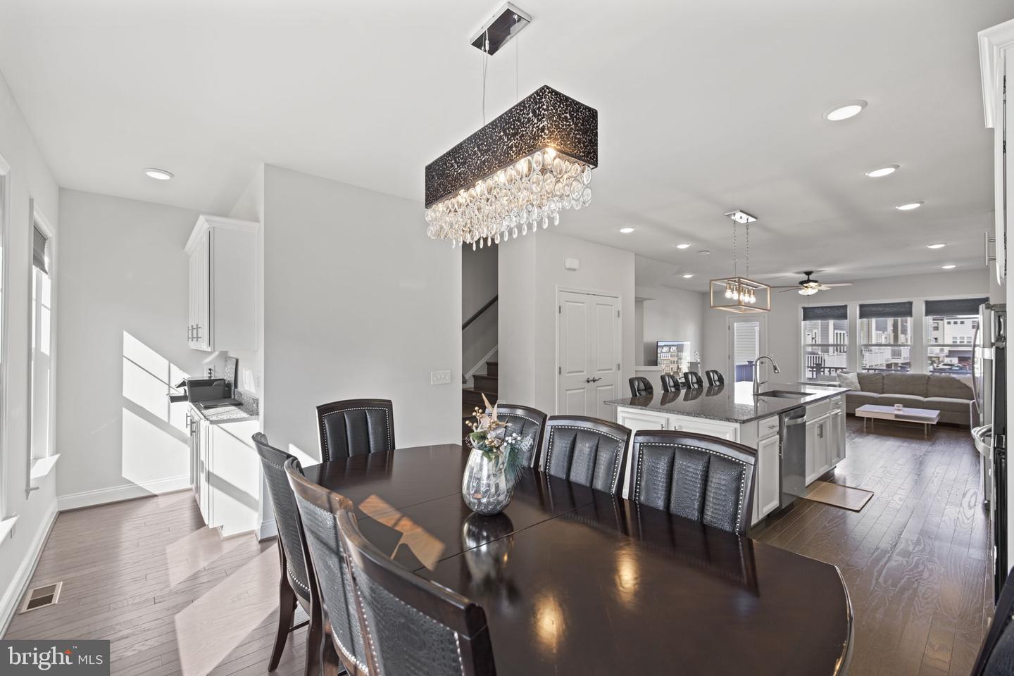 1950 Greenbriar Hall ROAD